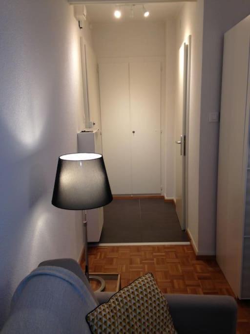 Beautiful Studio 2 Minutes From The Train Station Apartment Lausanne Exterior foto