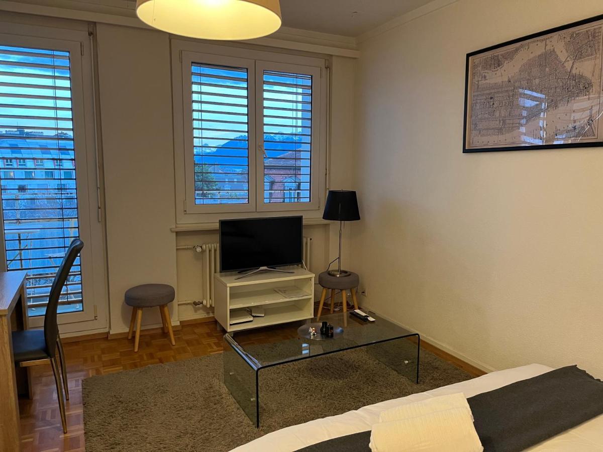 Beautiful Studio 2 Minutes From The Train Station Apartment Lausanne Exterior foto